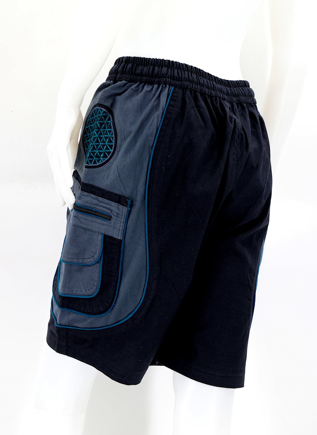 Bestickte Baumwollshorts „Blume des Lebens“