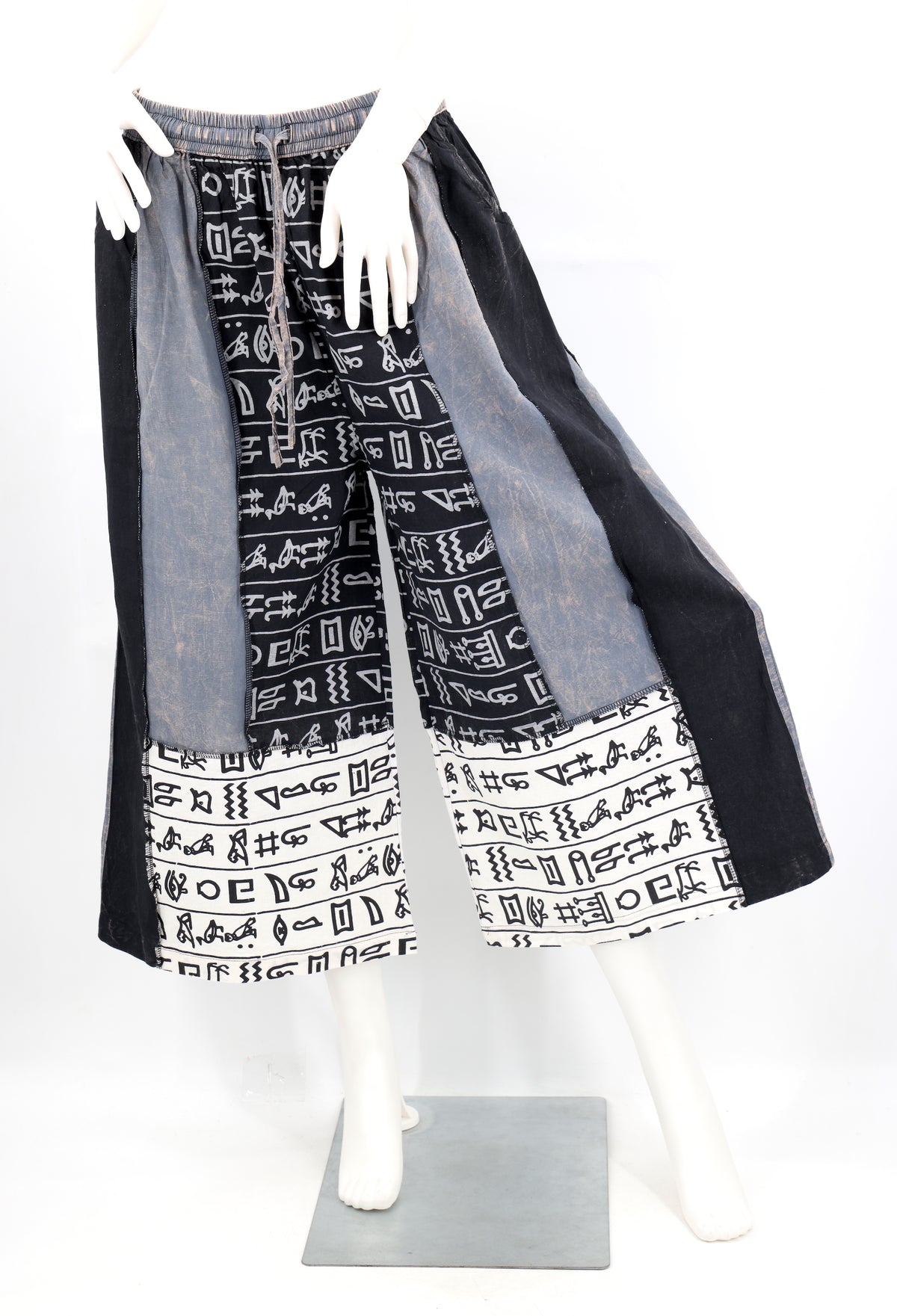 Freigeistige, künstlerische Patchwork-Palazzo-Hose mit weitem Bein