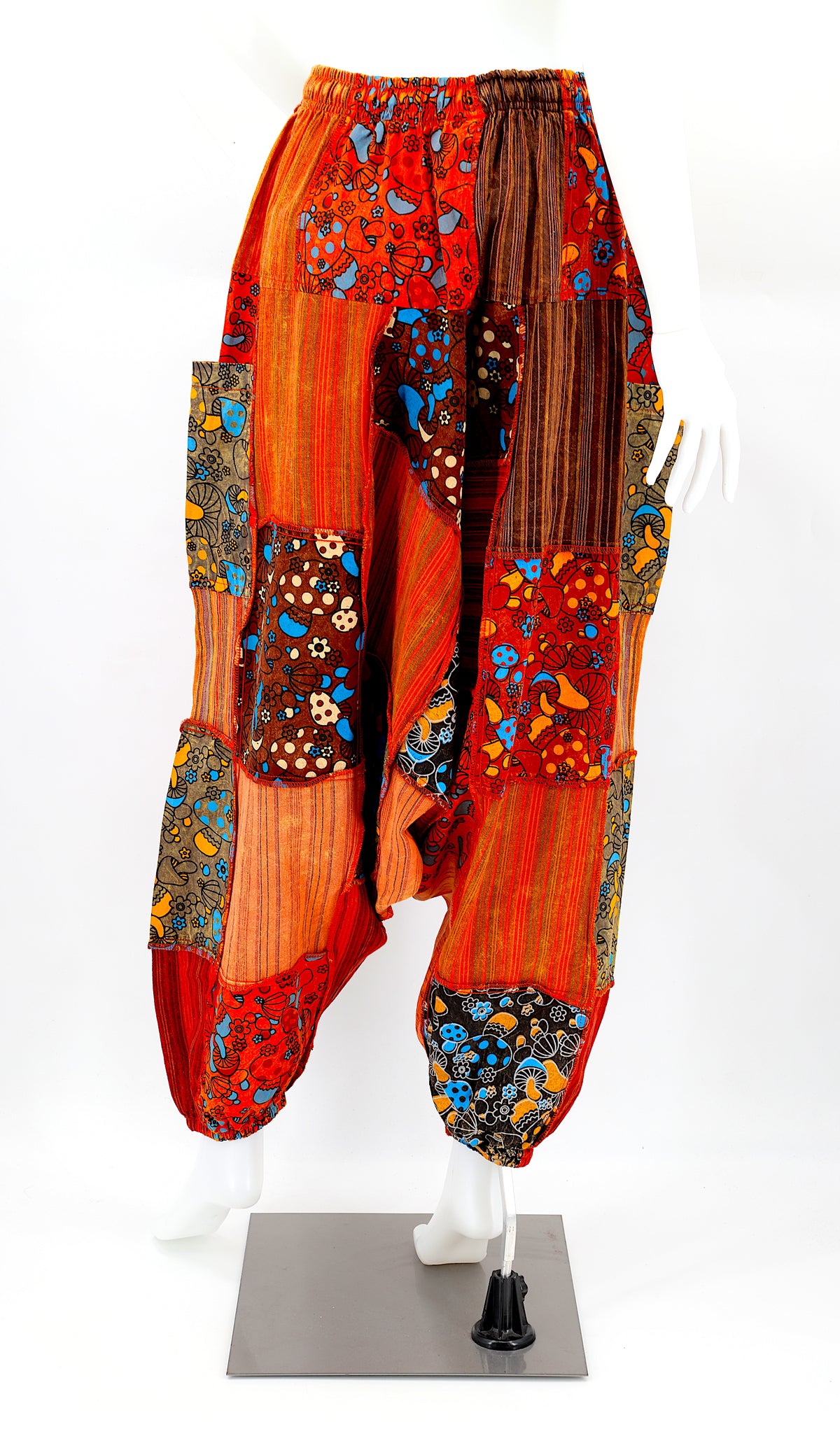 Patchwork-Haremshose mit tiefem Schritt und Pilzmuster