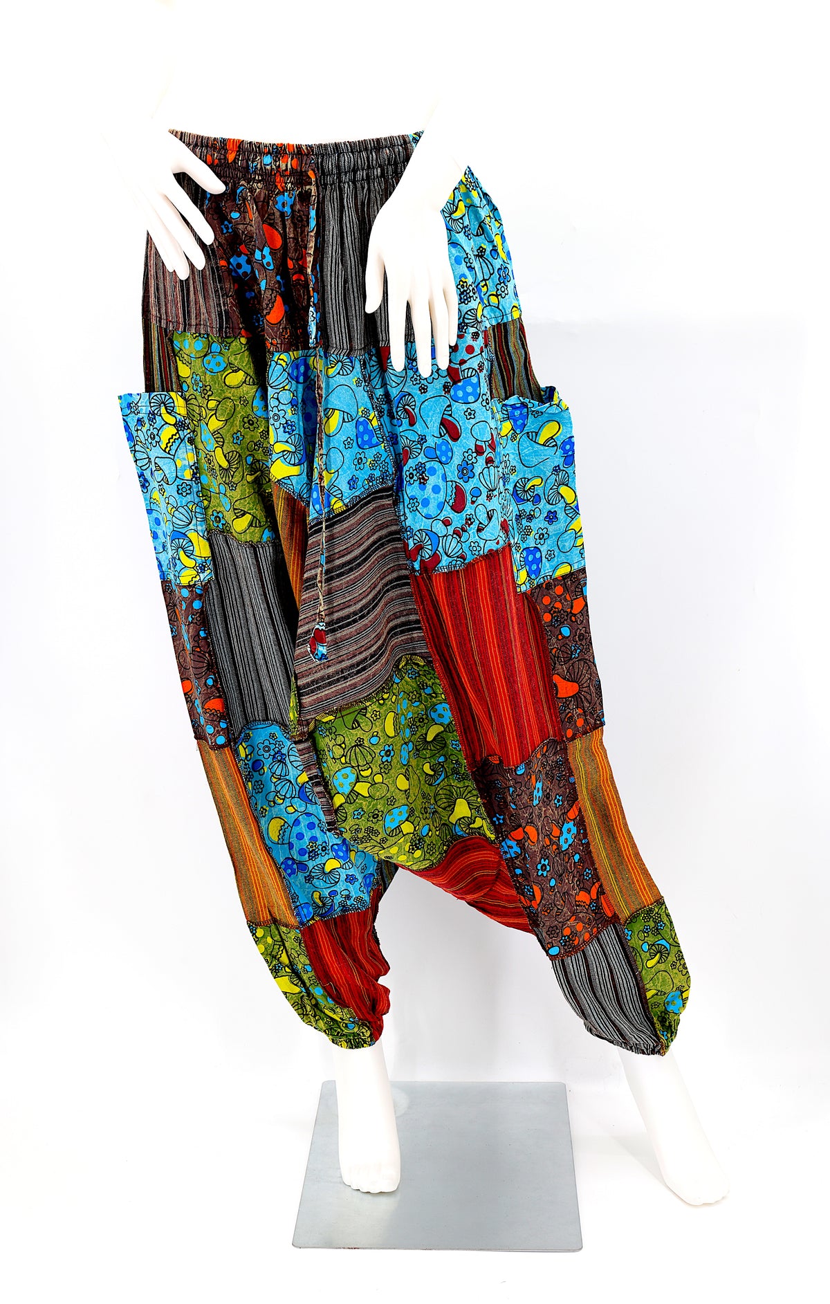 Patchwork-Haremshose mit tiefem Schritt und Pilzmuster