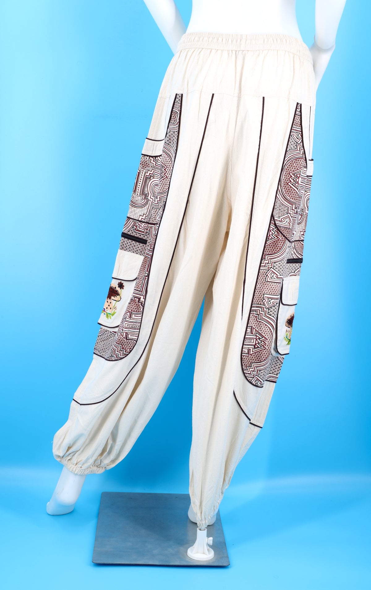 Geometrische Tribal-Haremshose mit mehreren Taschen | Handbestickte Baumwollhose mit Pilzmotiv