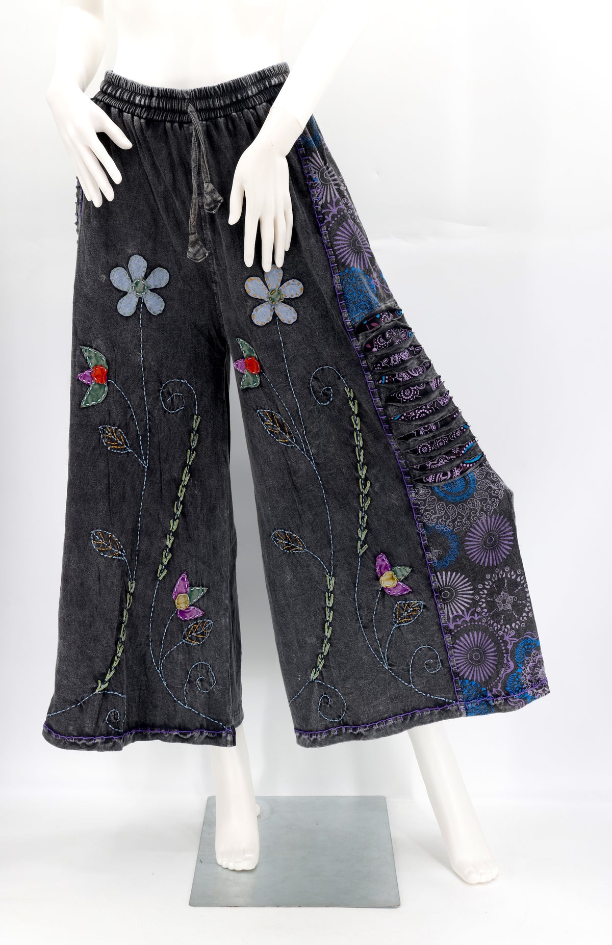 Artistic Floral embroidered patterns on eco-friendly, breathable handwoven cotton.
