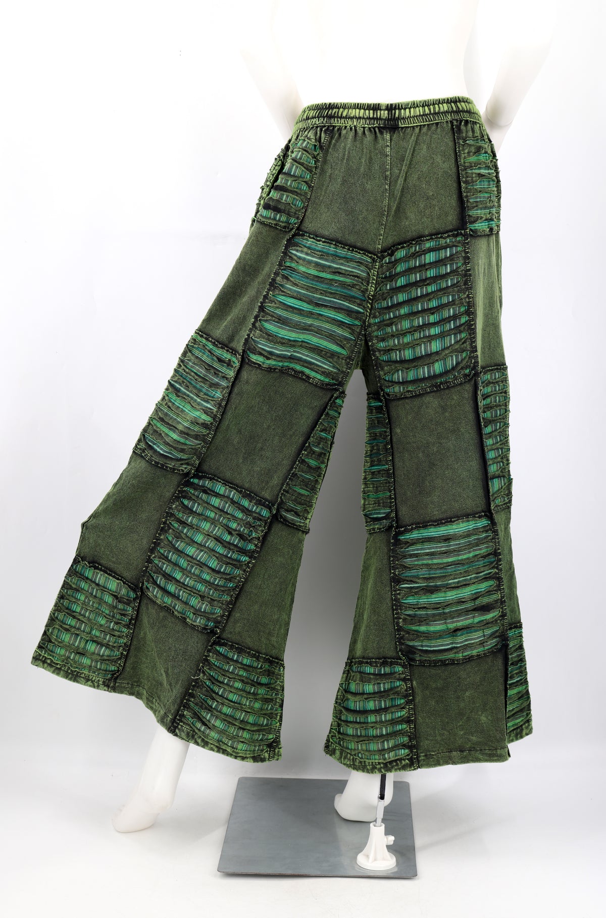 Pantalon palazzo patchwork à broderies florales | Pantalon large en coton