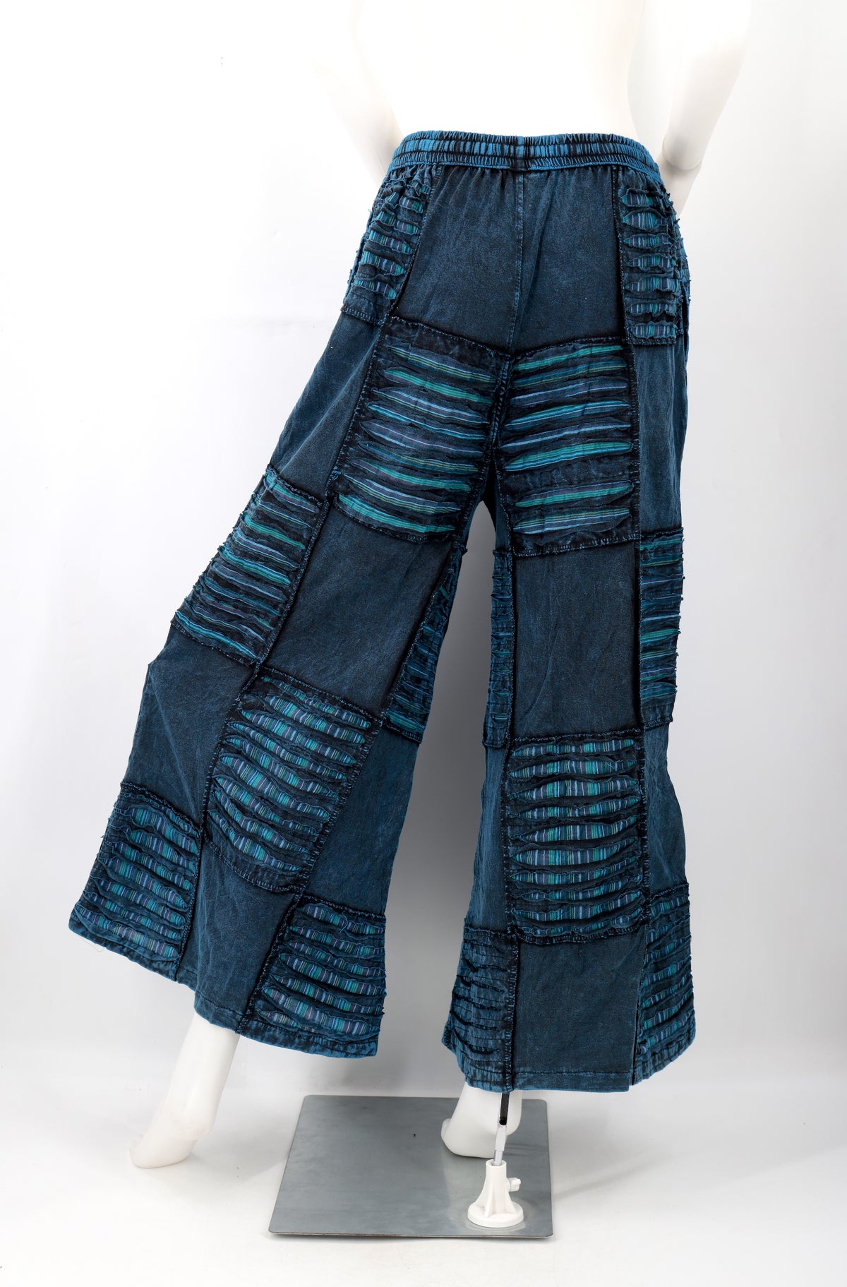 Pantalon palazzo patchwork à broderies florales | Pantalon large en coton