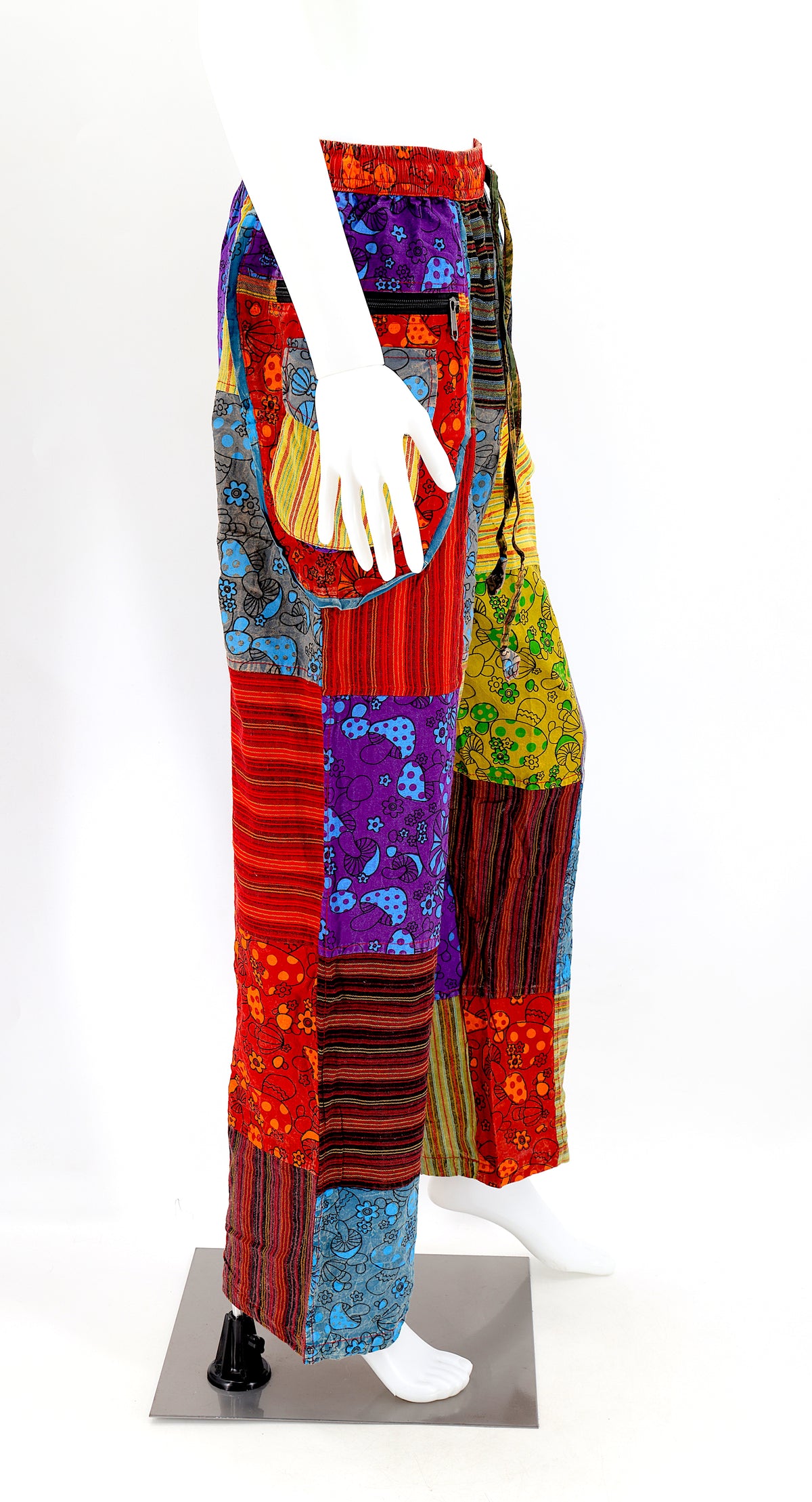 Künstlerische Pilz-Patchwork-Baumwollhose mit geradem Bein