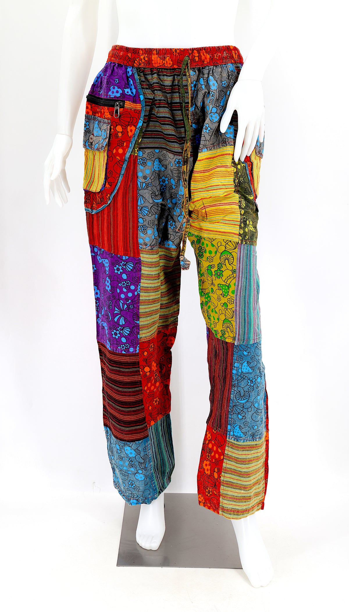 Künstlerische Pilz-Patchwork-Baumwollhose mit geradem Bein