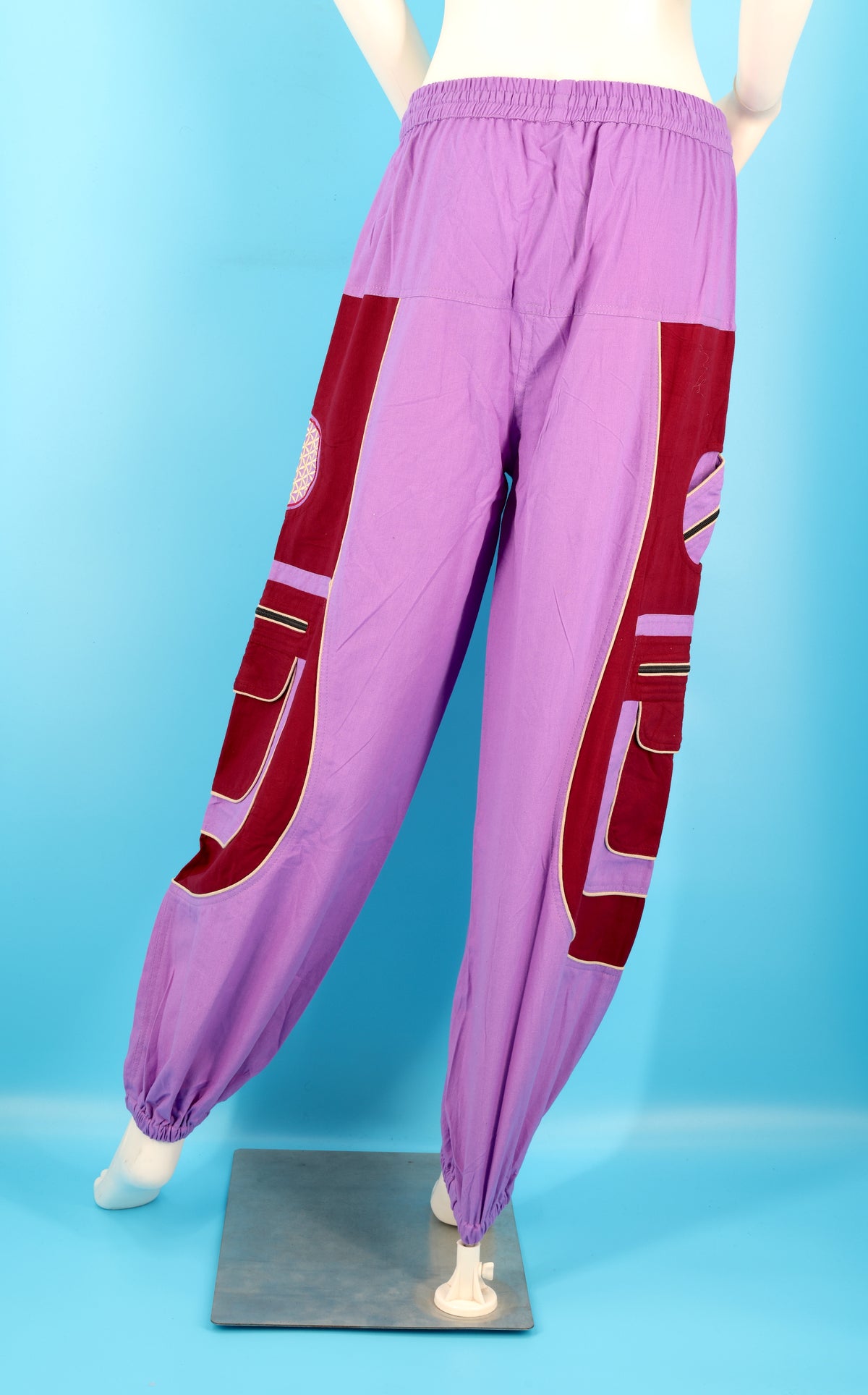 Bestickte Hose „Blume des Lebens“ | Haremshose aus Baumwolle mit heiliger Geometrie