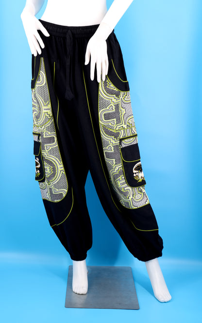 Geometrische Tribal-Haremshose mit mehreren Taschen | Handbestickte Baumwollhose mit Pilzmotiv
