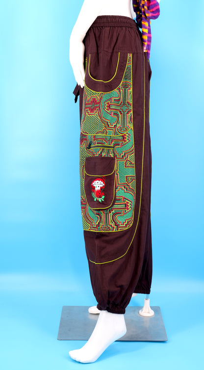 Geometrische Tribal-Haremshose mit mehreren Taschen | Handbestickte Baumwollhose mit Pilzmotiv